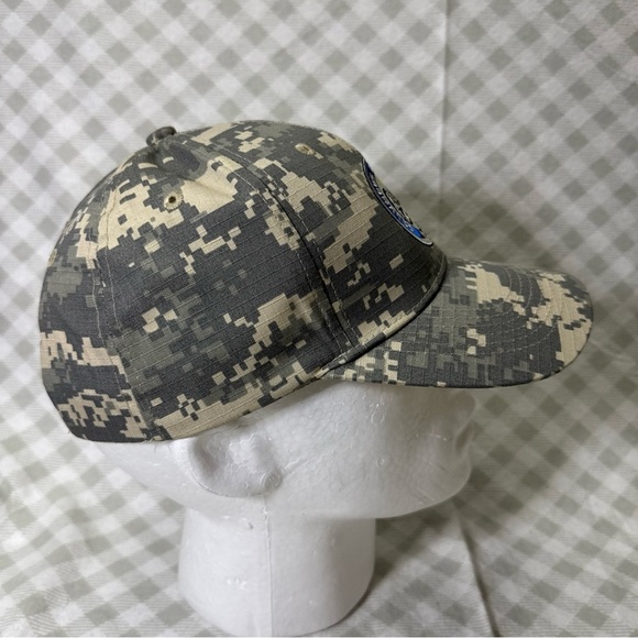 Columbus Blue Jackets Digital Camo Elk & Elk Adjustable Hat Cap Men NHL Hockey - Picture 2 of 6